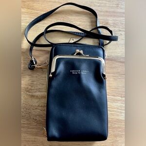 Forever Lovely Faux Leather Crossbody Cell Phone Purse Kiss Lock Wallet Black